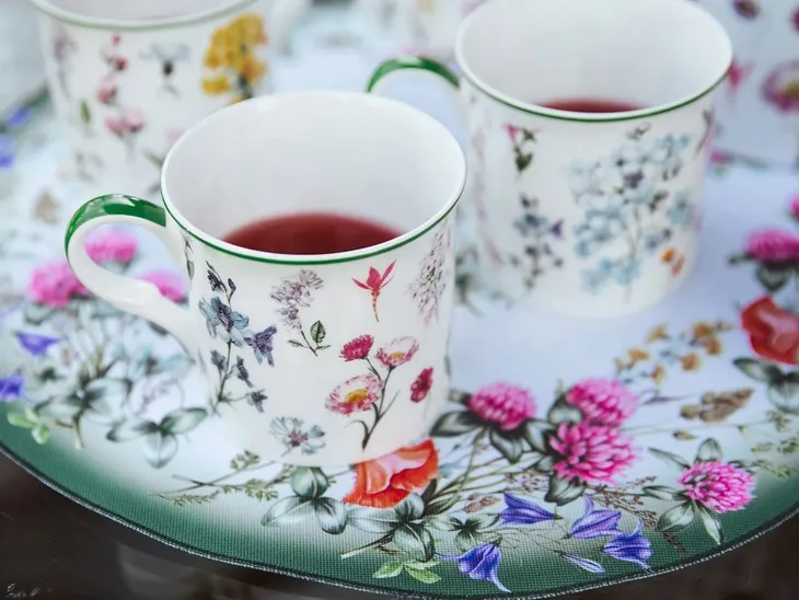 kpl-4-kubkow-meadow-time-fbch-wzor-dominujacy-kwiaty