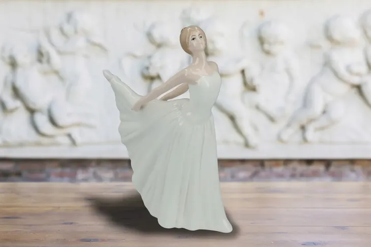 figurka-baletnica-waga-z-opakowaniem-0-15-kg