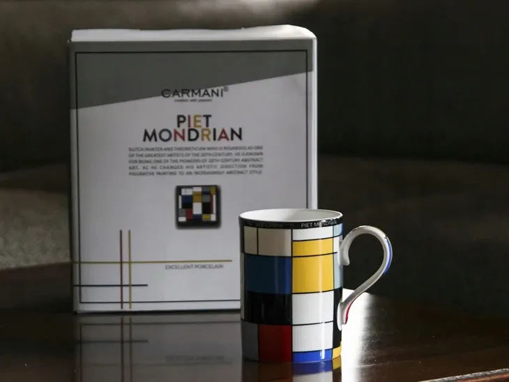 kubek-p-mondrian-composition-a-carmani-material-wykonania-porcelana