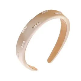 opaska-do-wlosow-z-perelkami-o533k