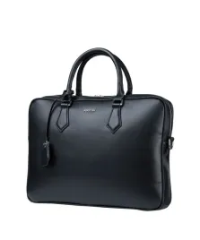 czarna-damska-torba-na-laptopa-z-odpinanym-paskiem