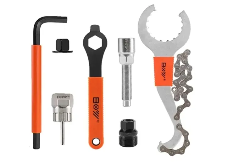 zestaw-7-narzedzi-rowerowych