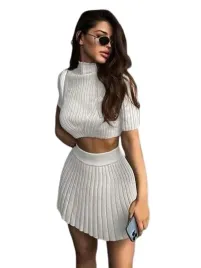 shein-bialy-krotki-sweter-z-golfem-plisowany-obcisly-s-1ek