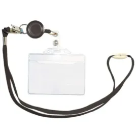 identyfikator-z-klipsem-smycz-czarna-124853-titanum-95x55mm-zwijka-wyciagan