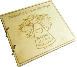 album-drewniany-pamiatka-prezent-chrzest-swiety