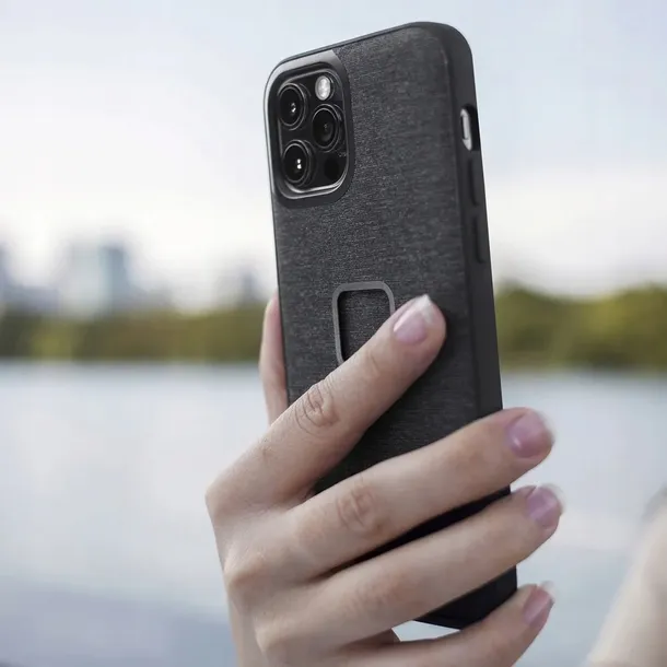 plecki-peak-design-do-apple-iphone-11-pro-max-szary-marka-peak-design