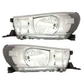 reflektory-lampy-toyota-hilux-viii-15-zestaw