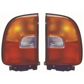 lampy-tyl-tylne-toyota-rav-4-iv-i-1-94-00-zestaw