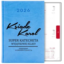 kalendarz-blekitny-a5-2026-prezent-dla-ksiedza-katechety-imie-klasa-mix-wz