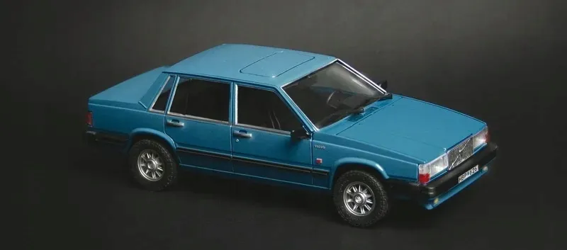 1-24-volvo-760-gle