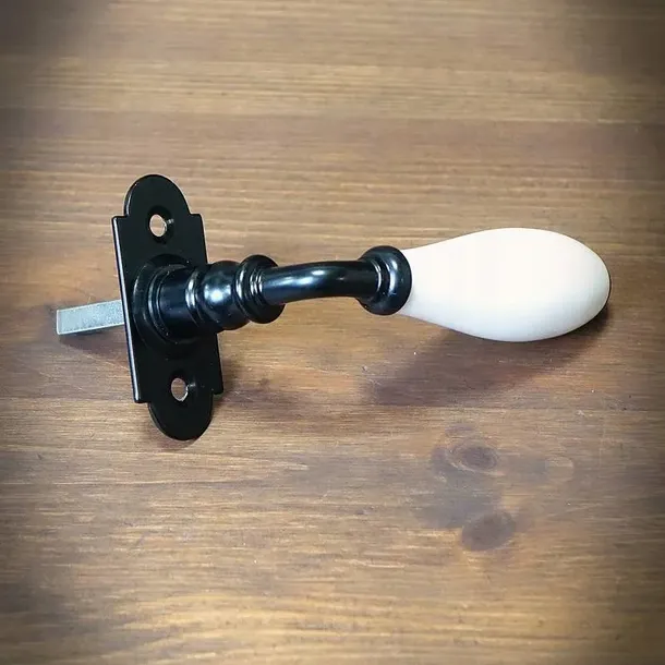 klamka-okienna-wigan-marka-seart