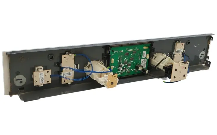 programator-panel-sterowania-do-piekarnika-bosch-ht5hb84k-stan-powystawowy