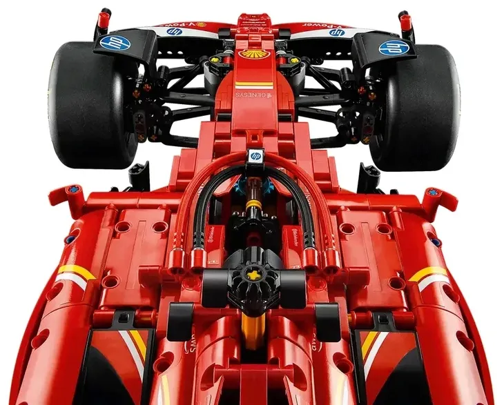 lego-technic-bolid-f1-ferrari-sf-24-liczba-elementow-1361