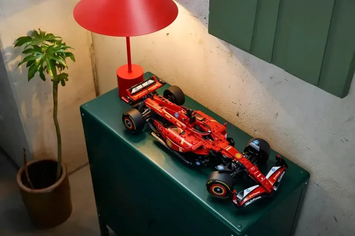 lego-technic-bolid-f1-ferrari-sf-24-certyfikaty-opinie-atesty-ce