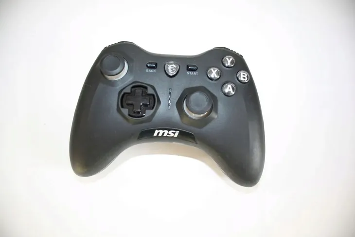 2-x-2-x-gamepad-force-msi-gc20-v2-black-wibracje-pc-android-marka-msi