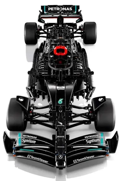 lego-technic-mercedes-amg-f1-w14-e-performance-wiek-dziecka-6-lat