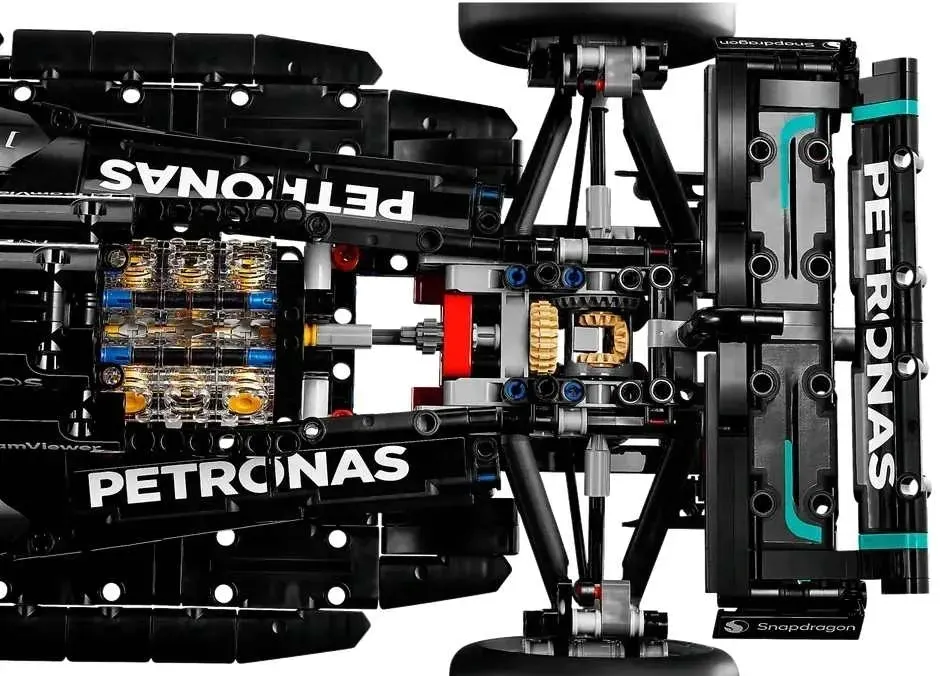 lego-technic-mercedes-amg-f1-w14-e-performance