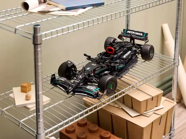 lego-technic-mercedes-amg-f1-w14-e-performance-waga-z-opakowaniem-0-51-kg