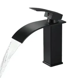 bateria-lazienkowa-wodospadowa-nowoczesny-design-czarna