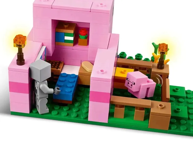 lego-minecraft-dom-prosiaczka-liczba-elementow-238