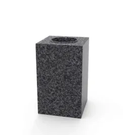 wazon-granitowy-nagrobny-na-cmentarz-czarny-28cm-kwadratowy-granit
