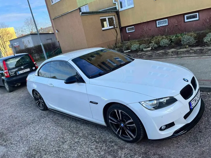 dokladki-progow-e90-e91-e92-e93-splitter-boczne-progi-mpakiet-czarny-polysk-stan-nowy