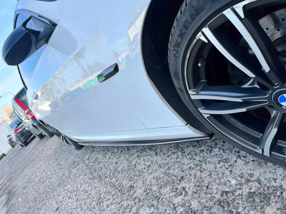 dokladki-progow-e90-e91-e92-e93-splitter-boczne-progi-mpakiet-czarny-polysk-stan-nowy