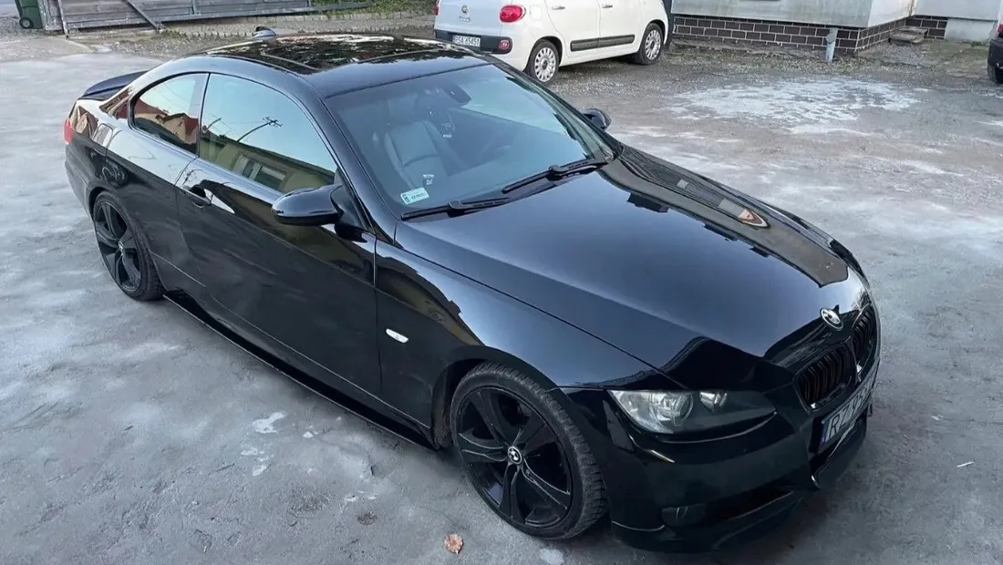 dokladki-progow-e90-e91-e92-e93-splitter-boczne-progi-mpakiet-czarny-polysk-stan-nowy