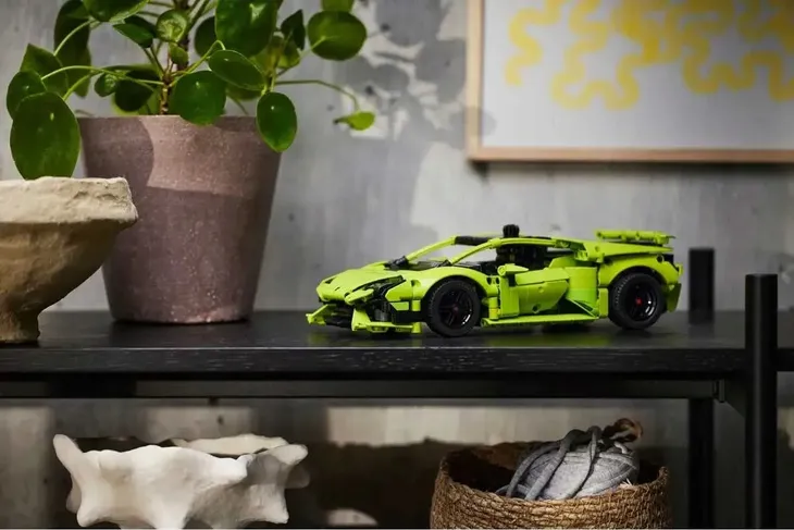 lego-technic-lamborghini-huracan-tecnica-material-plastik