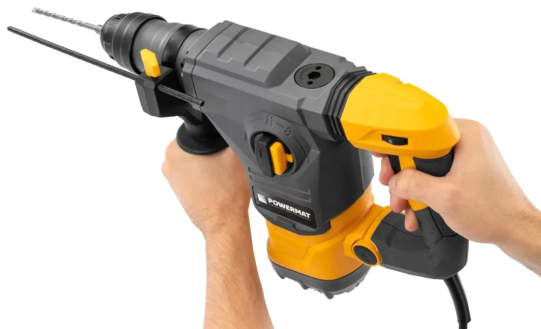 mlot-udarowy-mlotowiertarka-udar-sds-2600w-55j-walizka-3x-wiertlo-dluta