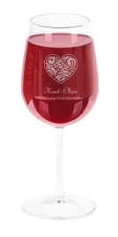 prezent-na-walentynki-kieliszek-do-wina-z-grawerem