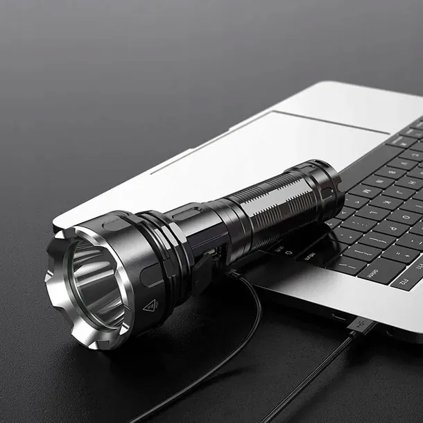 2-x-latarka-superfire-r3-p90-2000lm-usb-waga-z-opakowaniem-0-2-kg