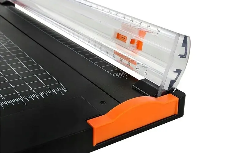 gilotyna-do-papieru-trymer-stan-nowy