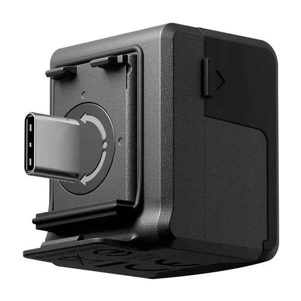 czytnik-kart-insta360-quick-reader-szybki-transfer-do-ace-pro-2-pro-i-ace-waga-z-opakowaniem-0-038-kg