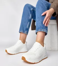 biale-sneakersy-na-grubej-podeszwie-sylvie