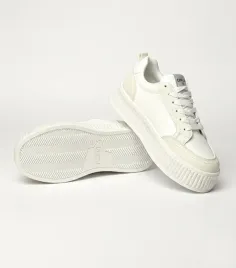 biale-sneakersy-na-platformie-solange