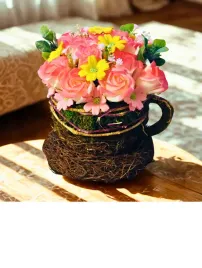 flowerbox-z-kwiatami-mydlanymi-w-naturalnej-filizance-z-trawy-kompozycja