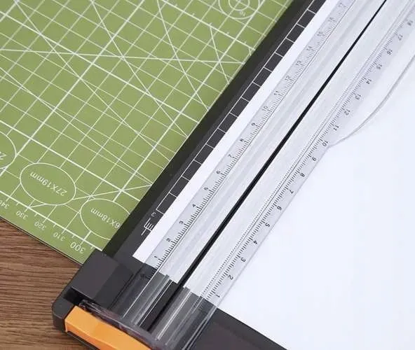 gilotyna-do-papieru-trymer-stan-opakowania-oryginalne-typ-gilotyna-z-trymetrem