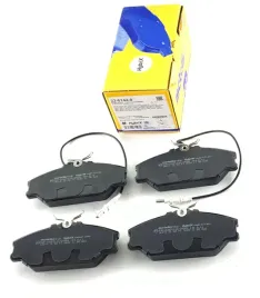 klocki-hamulcowe-laguna-i-scenic-i-przod-czujnik