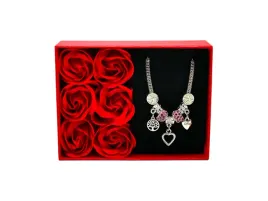 zestaw-prezentowy-branzoletka-z-charmsami-mydlane-roze-w-pudelku-love