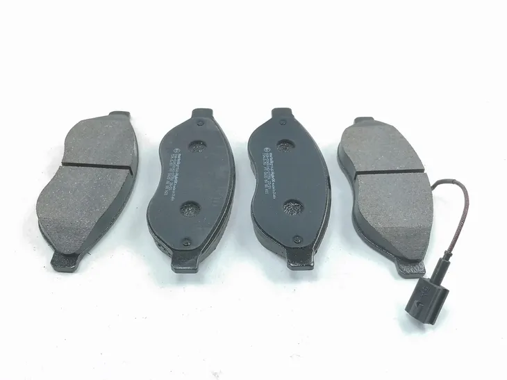 klocki-hamulcowe-przod-jumper-boxer-ducato-06-producent-czesci-metelli