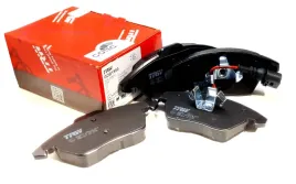 trw-klocki-hamulcowe-vw-touran-scirocco-eos-przod