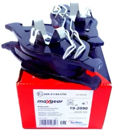 klocki-ham-przod-renault-clio-iii-megane-ii-scenic-ii-05-