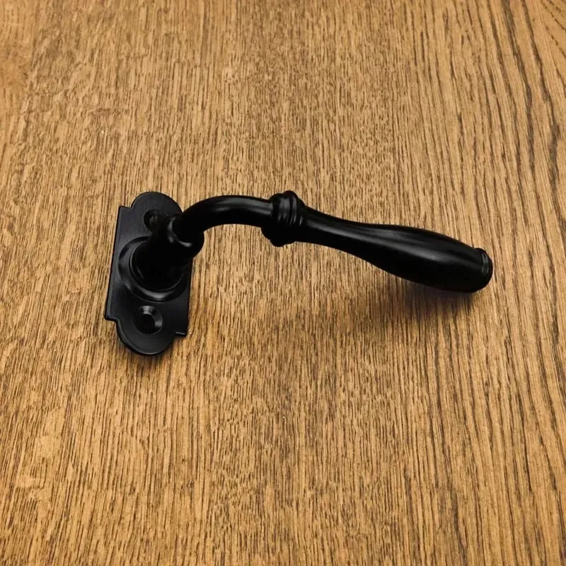 klamka-okienna-lincoln