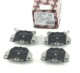 klocki-hamulcowe-toyota-yaris-99-corolla-e12-tyl