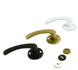 klamka-malowana-krotka-biala-szyld-na-wkladke