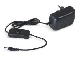 zasilacz-wtyczkowy-z-wlacznikiem-12v-24w-2a-czarny