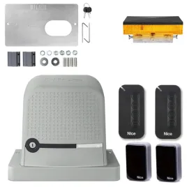 nowy-naped-do-bramy-przesuwnej-nice-robus-600-rb-600-2-piloty-foto-lampa