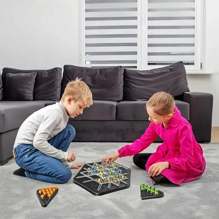 triggle-board-game-chain-triangle-chess-game-desktop-interactive-game-3d