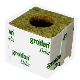 welna-minerlana-grodan-7-5x7-5x6-5cm-z-duzym-otworem-fi42-h40mm